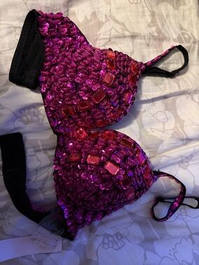 Embellished Sequin Bra in Fuchsia Pink